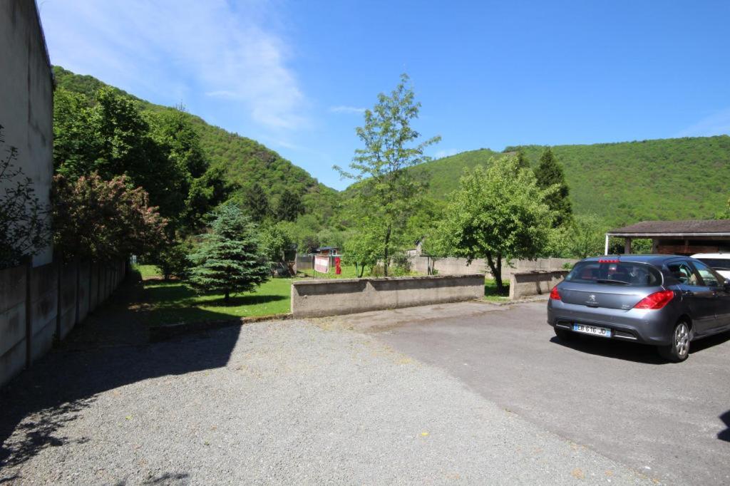 Les Ecureuils Bed and Breakfast Revin  Exteriör bild